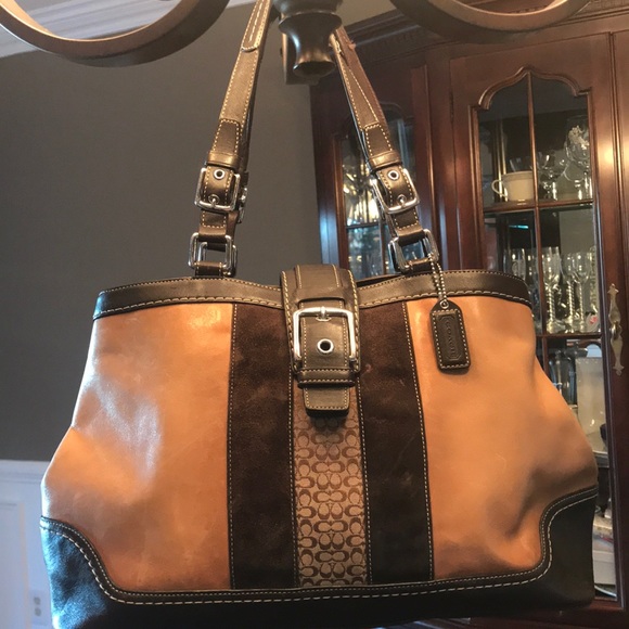 Coach Leather Purse - Picture 3 of 6